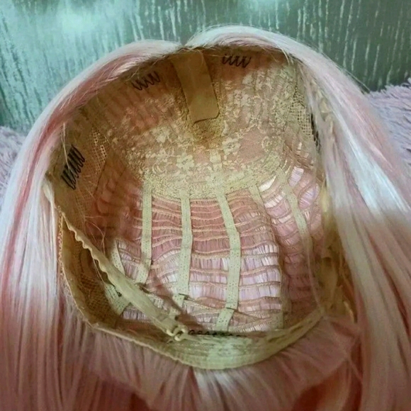 Synthetic wig - Picture 5 of 7